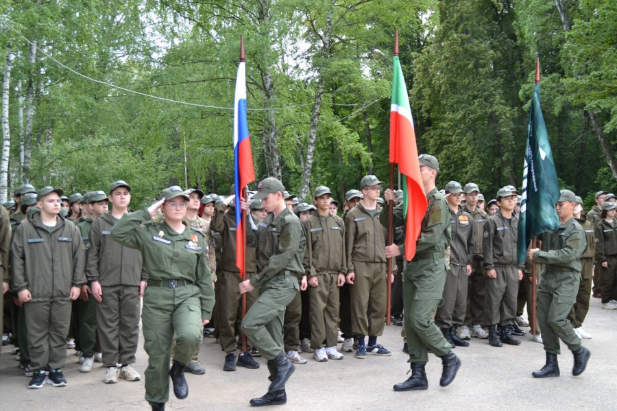 Военно-патриотическая смена «Время юных героев»