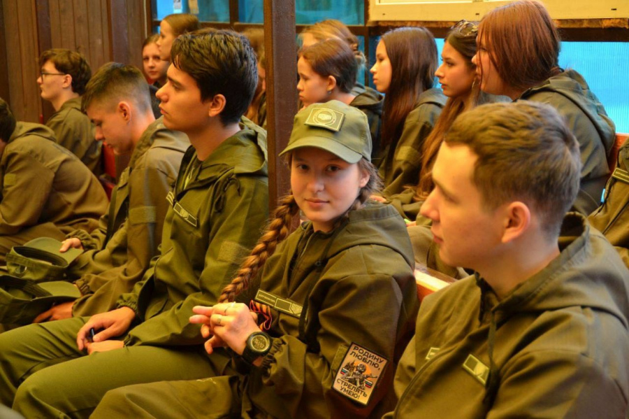 Военно-патриотическая смена «Время юных героев»